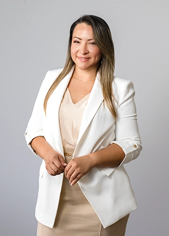 Dra. Olga Mustone Médico Estético de la Clínica Ariana Arteaga