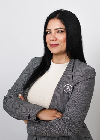 Yendri Villalobos equipo de recepción de la Clínica Ariana Arteaga