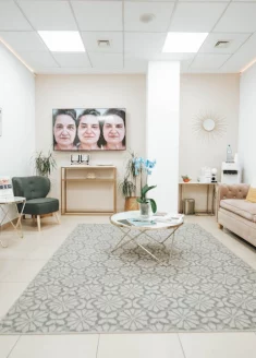 clinica-dra-ariana-arteaga-valencia-3 clinica-dra-ariana-arteaga-valencia-3