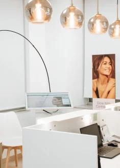 clinica-dra-ariana-arteaga-valencia-7 clinica-dra-ariana-arteaga-valencia-7