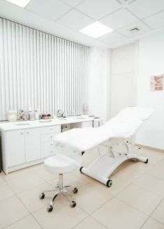 clinica-dra-ariana-arteaga-valencia-consultorio clinica-dra-ariana-arteaga-valencia-consultorio