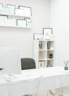 clinica-dra-ariana-arteaga-valencia-consultorio-5 clinica-dra-ariana-arteaga-valencia-consultorio-5